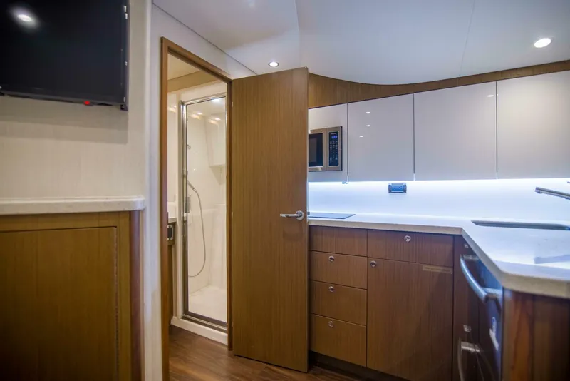 Slide: The Image of Cabo 41 Justice - Interior Cabin 2020 Cabo 41 Express Justice - 5837118