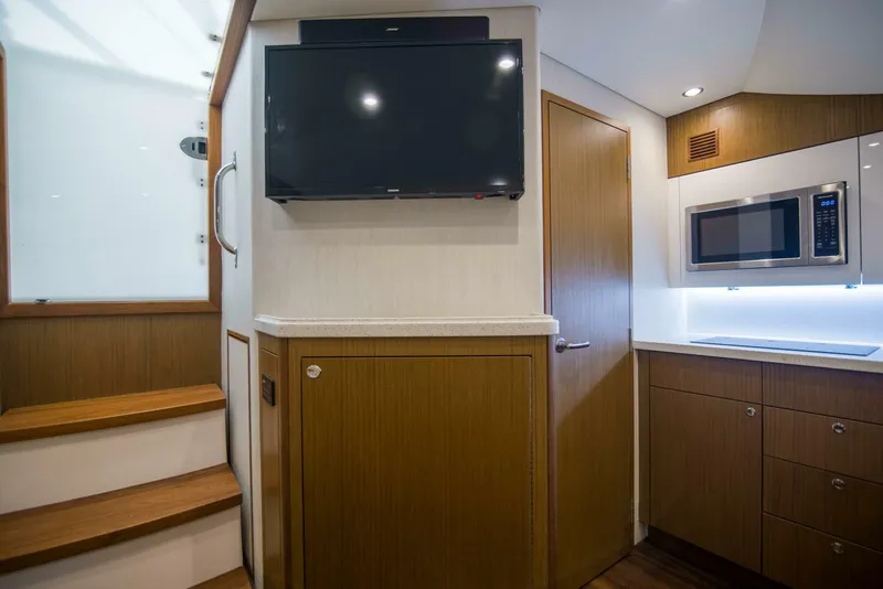 Slide: The Image of Cabo 41 Justice - Interior Cabin 2020 Cabo 41 Express Justice - 5837121