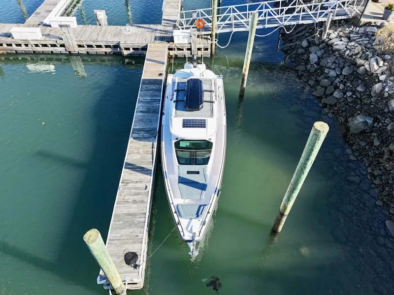 Slide: The Image of Axopar 37 Cross Cabin 2023 - 5837262