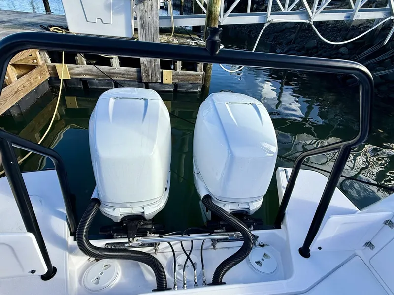 Slide: The Image of Axopar 37 Cross Cabin 2023 - 5837275