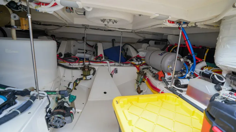 Slide: The Image of Tiara 48 LS 2024 - 5837654