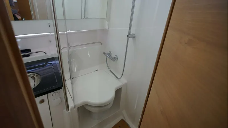 Slide: The Image of 2024 Nimbus Tender 11 #260 Head - 5837558