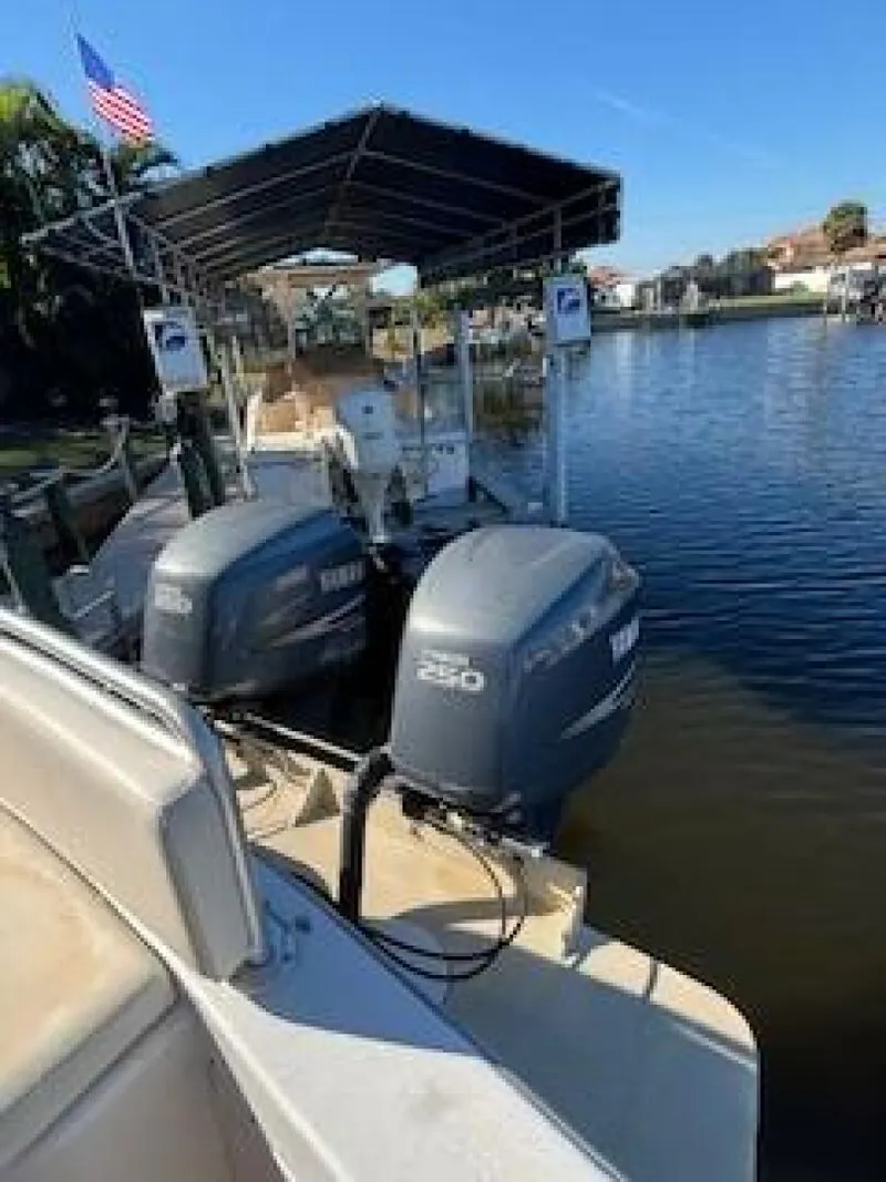 Slide: The Image of Crusader Boats 34 2006 - 5837929