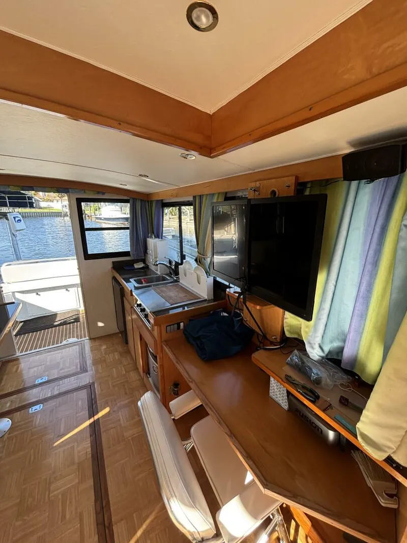 Slide: The Image of Crusader Boats 34 2006 - 5837934