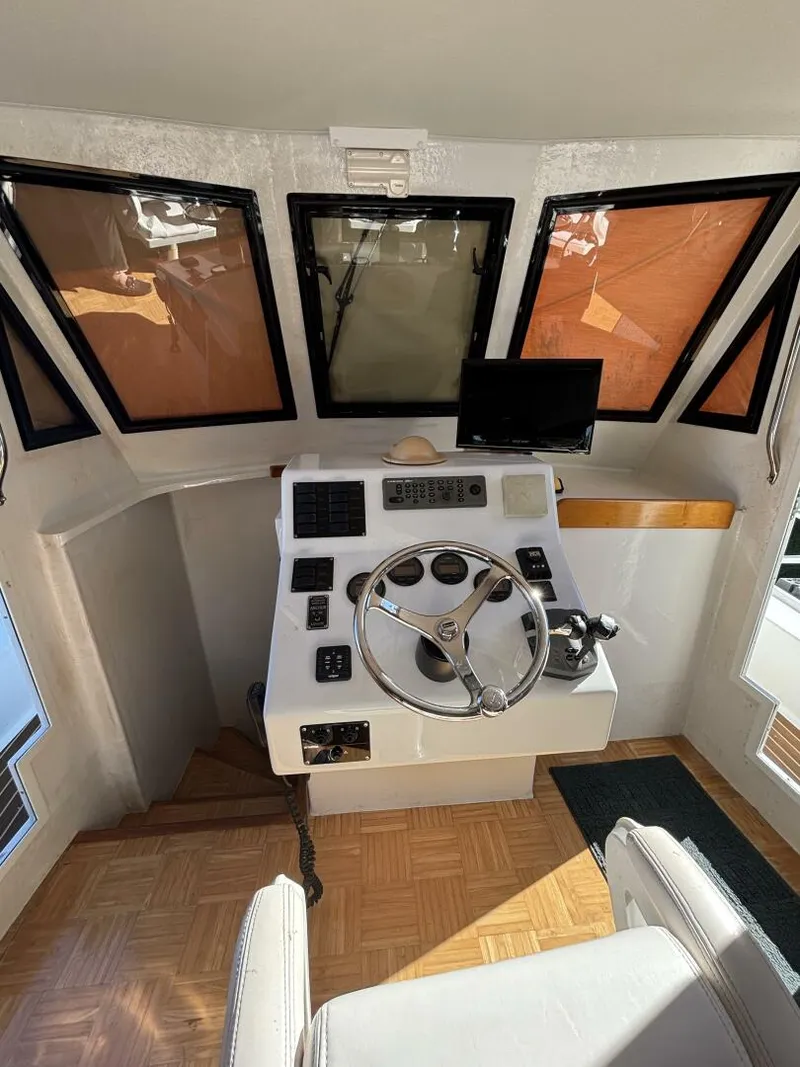 Slide: The Image of Crusader Boats 34 2006 - 5837936