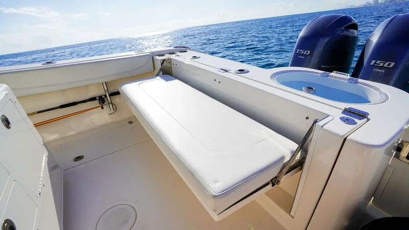 Slide: The Image of Cobia 262 Center Console 2021 - 5837954