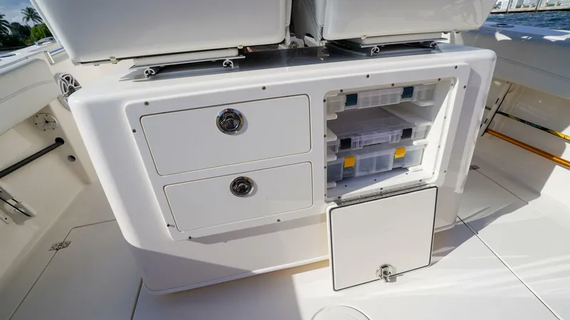 Slide: The Image of Cobia 262 Center Console 2021 - 5837957