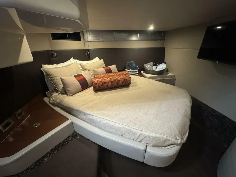 Slide: The Image of 2016 Sea Ray 470 Sundancer 'Lopez Cove II' - Master Stateroom - 5842430