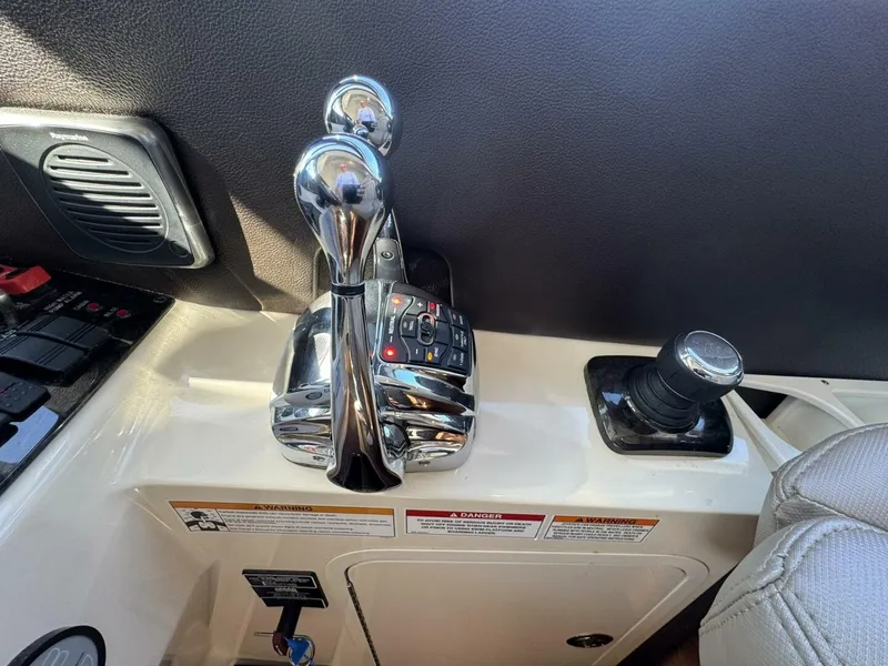 Slide: The Image of 2016 Sea Ray 470 Sundancer 'Lopez Cove II' - Shifters & Joystick - 5842416