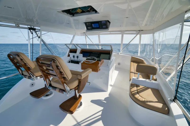 Slide: The Image of Weaver 60 - Pistol - Exterior Flybridge 2002 Weaver 60 Convertible - Pistol - 7648783