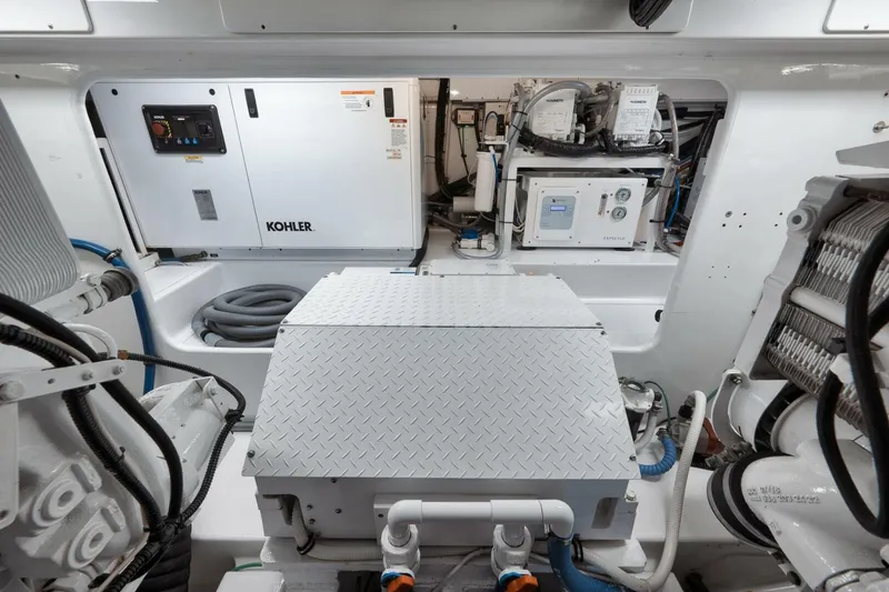 Slide: The Image of Weaver 60 - Pistol - Engine Room 2002 Weaver 60 Convertible - Pistol - 5839312