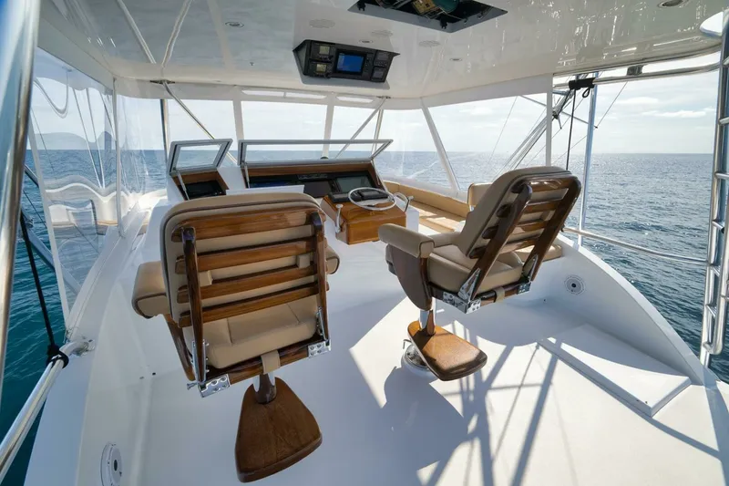 Slide: The Image of Weaver 60 - Pistol - Exterior Flybridge 2002 Weaver 60 Convertible - Pistol - 7648782