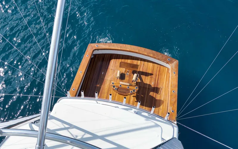 Slide: The Image of Weaver 60 - Pistol - Exterior Cockpit 2002 Weaver 60 Convertible - Pistol - 5839307