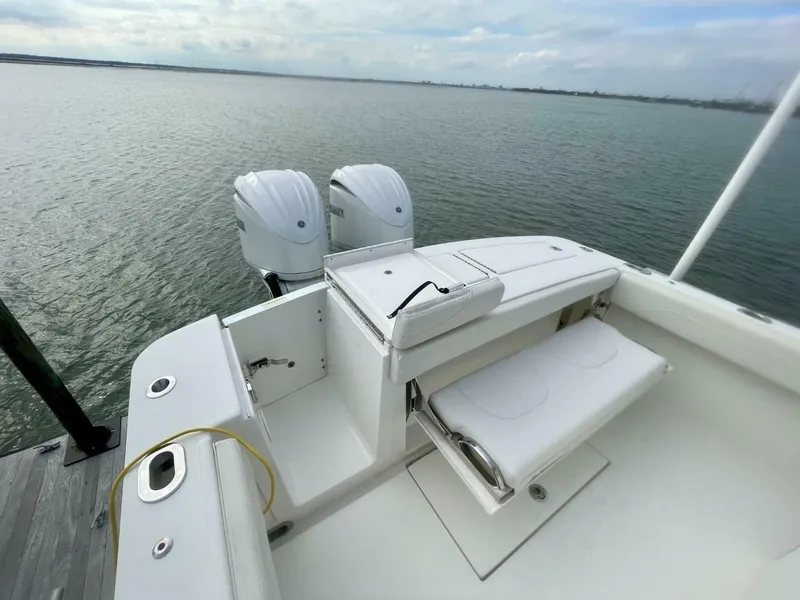 Slide: The Image of Regulator Marine 28FS 2023 - 5839359