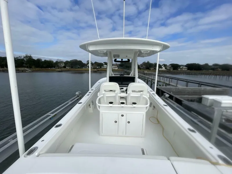 Slide: The Image of Regulator Marine 28FS 2023 - 5839361