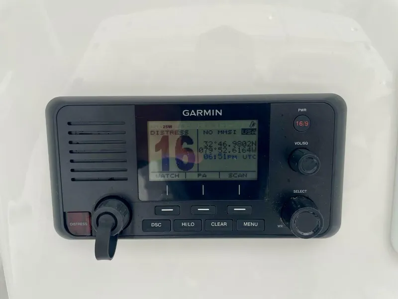 Slide: The Image of Regulator Marine 28FS 2023 - 5839372