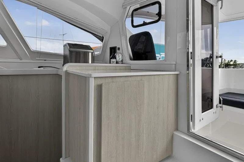 Slide: The Image of Leopard 44 Owners Version 2016 - 5840881