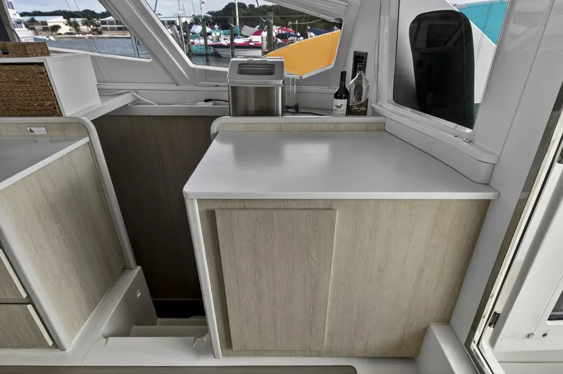 Slide: The Image of Leopard 44 Owners Version 2016 - 5840883