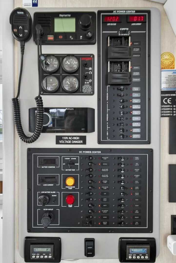 Slide: The Image of Leopard 44 Owners Version 2016 - 5840886