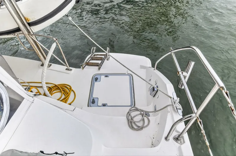 Slide: The Image of Leopard 44 Owners Version 2016 - 5840898