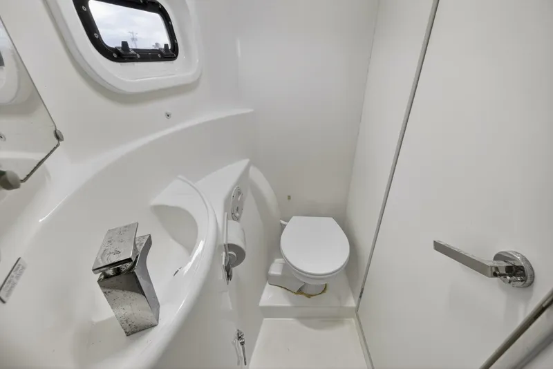 Slide: The Image of Leopard 44 Owners Version 2016 - 5840923