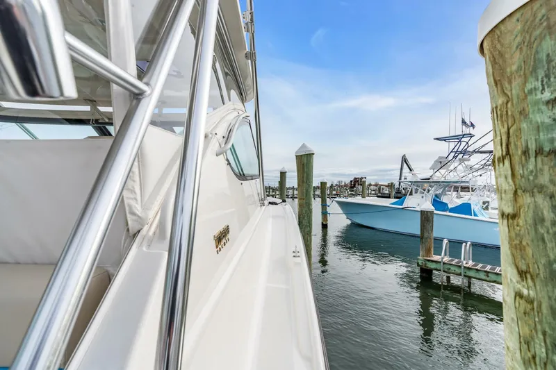 Slide: The Image of Tiara 4200 Open 2006 - 5841145