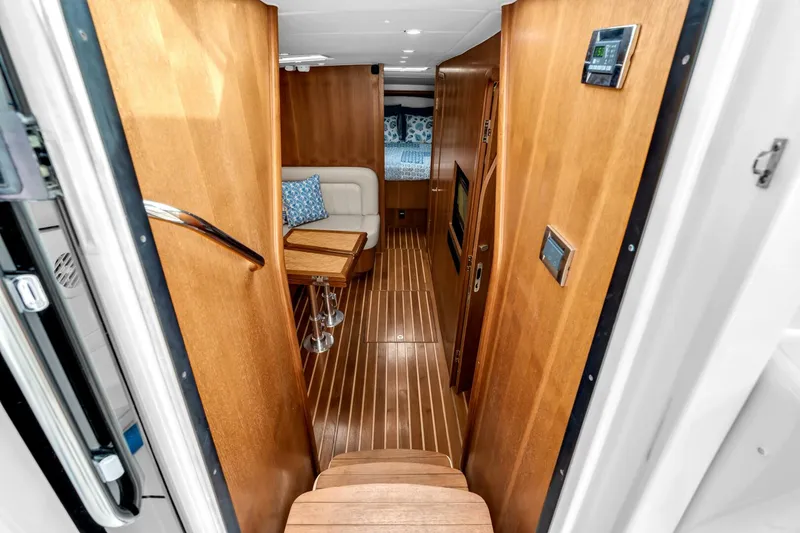 Slide: The Image of Tiara 4200 Open 2006 - 5841146