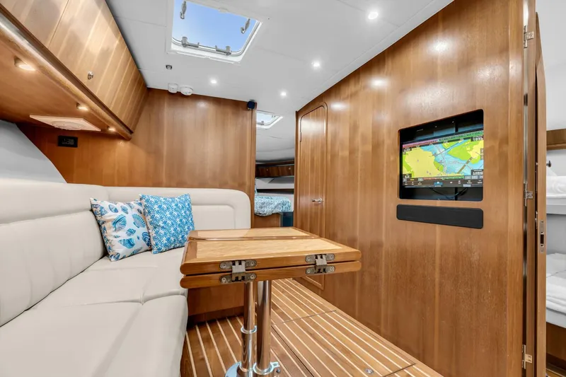 Slide: The Image of Tiara 4200 Open 2006 - 5841168