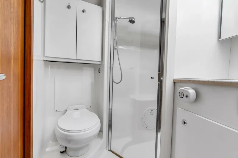 Slide: The Image of Tiara 4200 Open 2006 - 5841179