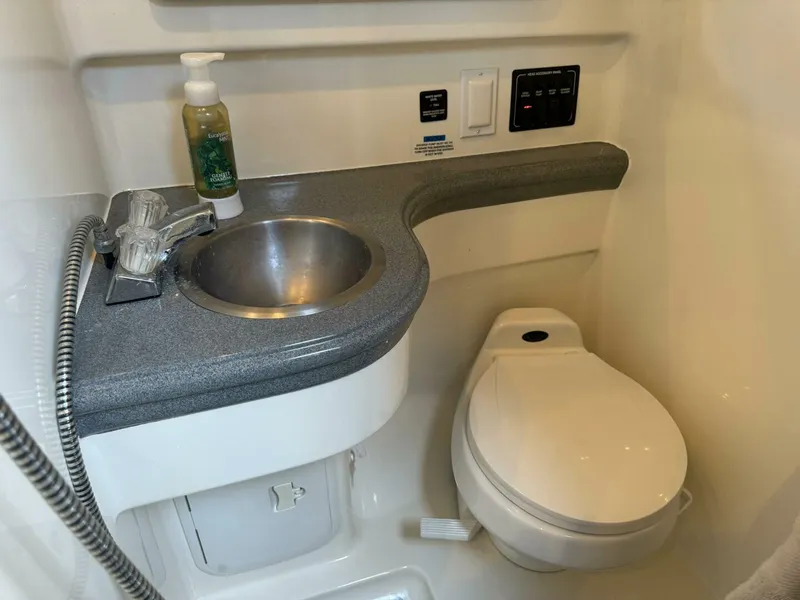 Slide: The Image of Wellcraft Martinique 2600 2002 - 5841466