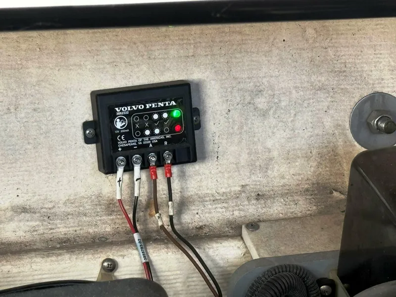 Slide: The Image of Wellcraft Martinique 2600 2002 - 5841427