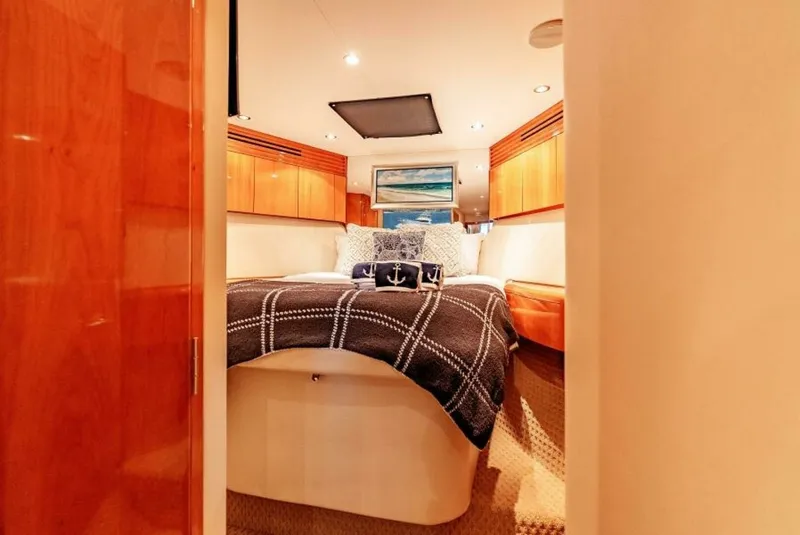 Slide: The Image of 2004 Hatteras 54 Convertible  - 6191286