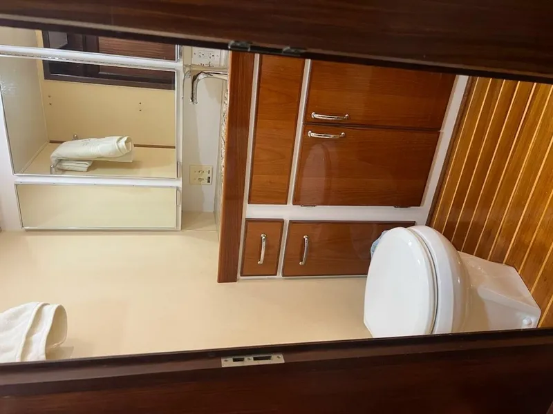 Slide: The Image of Hatteras Motor Yacht 1985 - 5842269