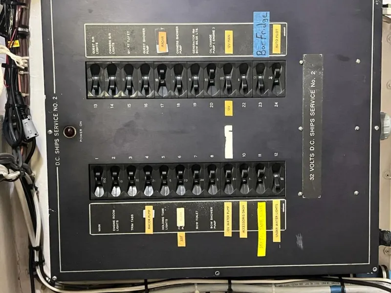 Slide: The Image of Hatteras Motor Yacht 1985 - 5842278