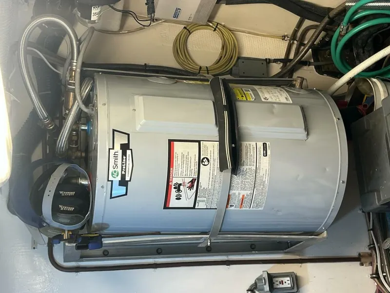 Slide: The Image of Hatteras Motor Yacht 1985 - 5842287