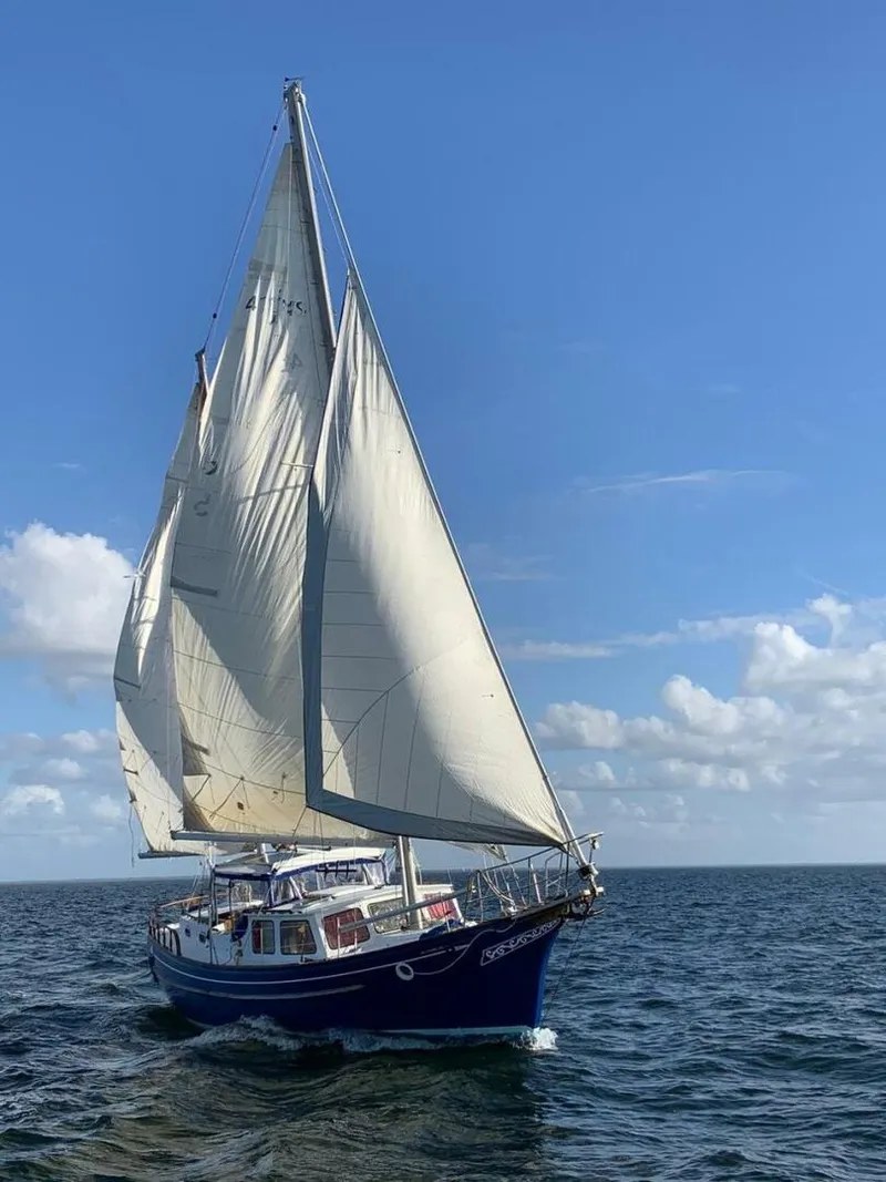 Slide: The Image of Islander Motorsailer 1972 - 5842335