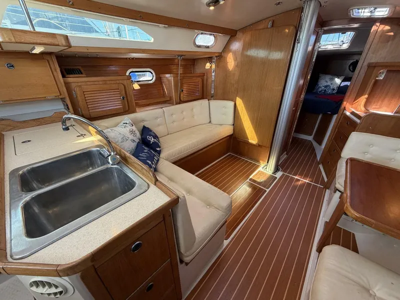 Slide: The Image of Catalina 36 MkII 2001 - 5842573