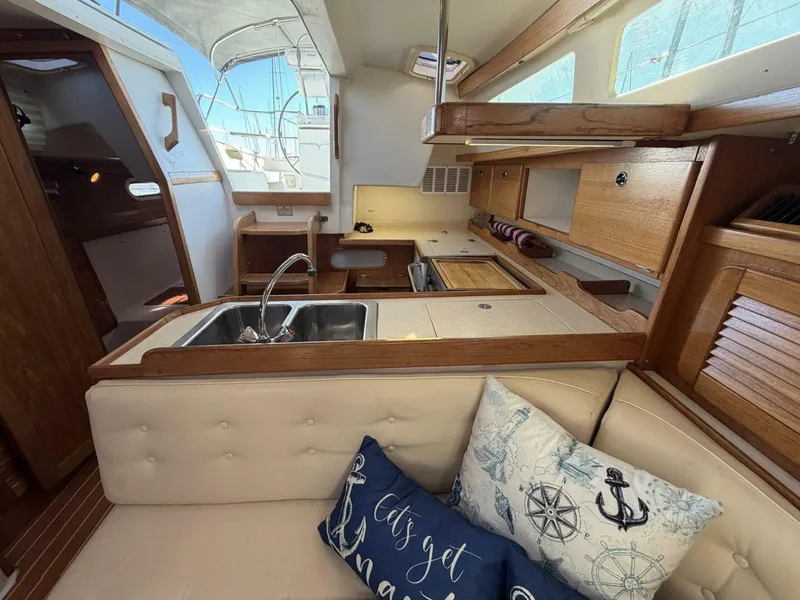 Slide: The Image of Catalina 36 MkII 2001 - 5842581