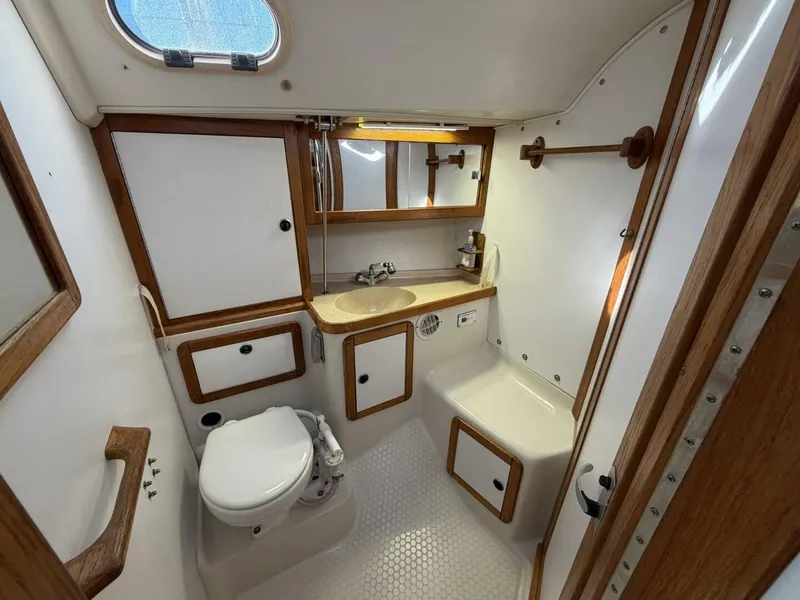 Slide: The Image of Catalina 36 MkII 2001 - 5842594