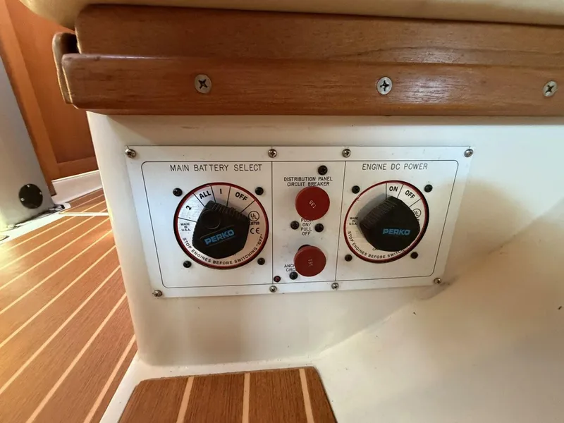 Slide: The Image of Catalina 36 MkII 2001 - 5842609