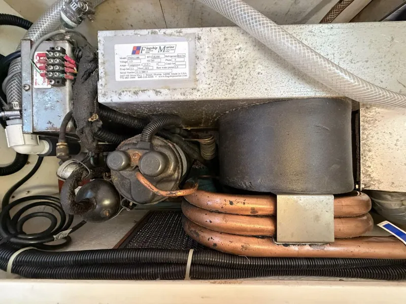 Slide: The Image of Catalina 36 MkII 2001 - 5842613