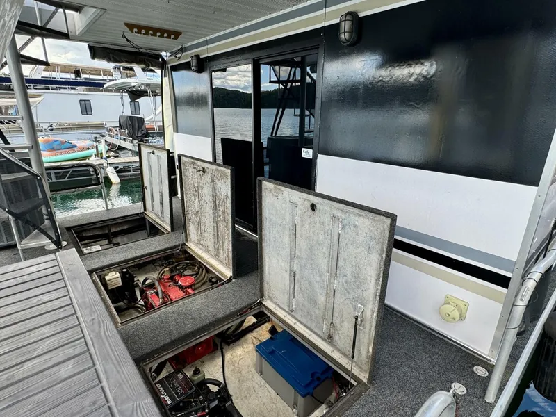 Slide: The Image of Other 16 x 74WB Houseboat 1996 - 5843686