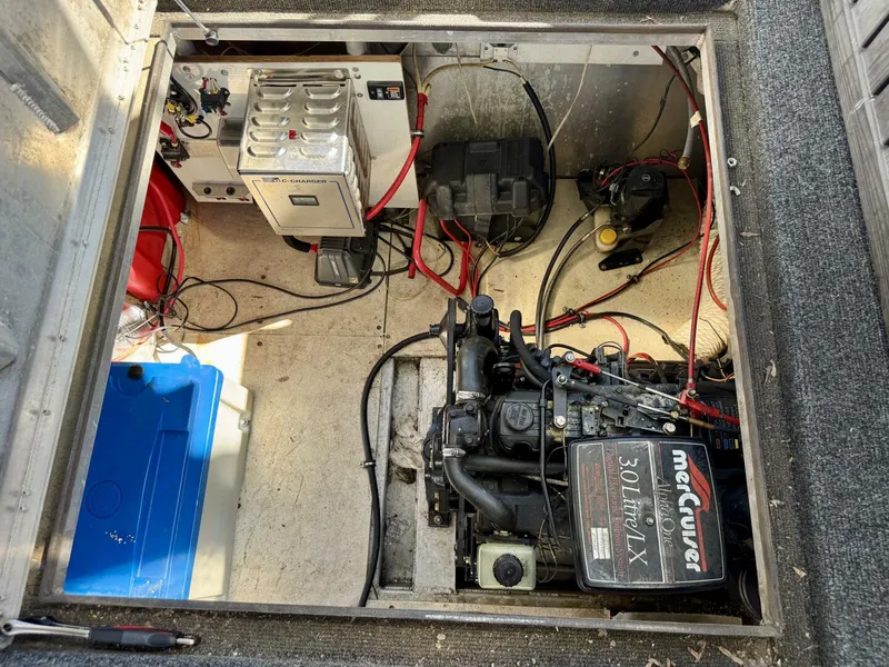 Slide: The Image of Other 16 x 74WB Houseboat 1996 - 5843693