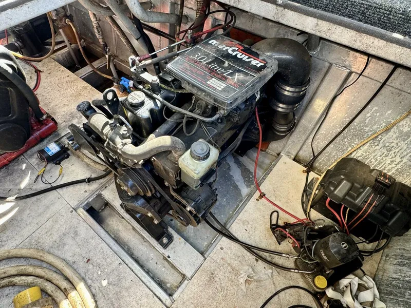 Slide: The Image of Other 16 x 74WB Houseboat 1996 - 5843697