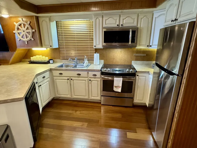 Slide: The Image of Other 16 x 74WB Houseboat 1996 - 5843587