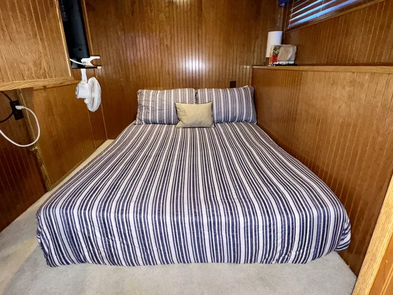 Slide: The Image of Other 16 x 74WB Houseboat 1996 - 5843661