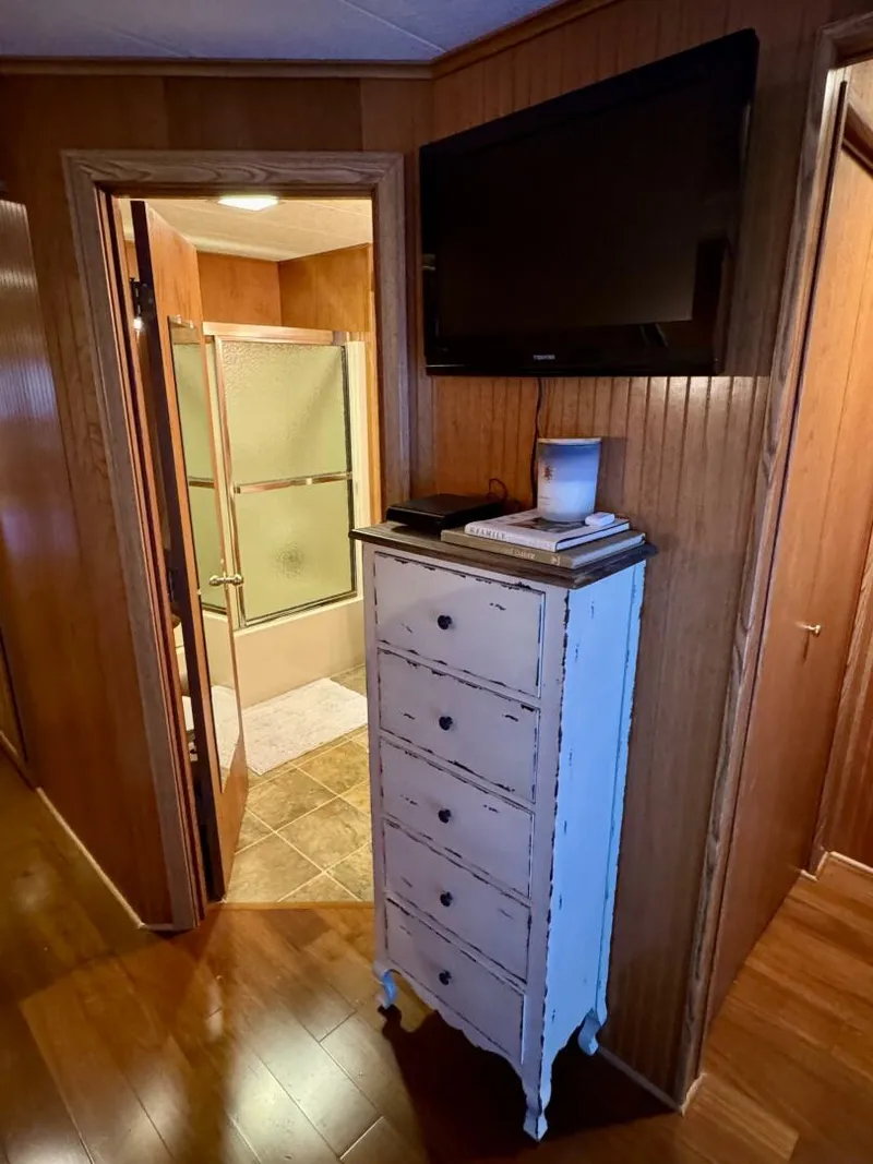 Slide: The Image of Other 16 x 74WB Houseboat 1996 - 5843672