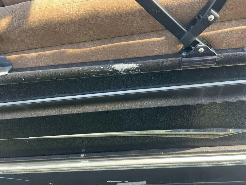 Slide: The Image of Scratches on starboard rail - 5847338