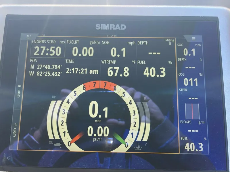 Slide: The Image of Premier 330 Escalante 2023 - 5847322