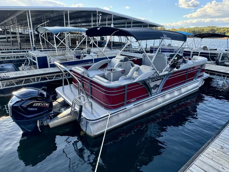 Slide: The Image of Veranda Vertex VTX 22R TritoonFL 2023 - 5844162